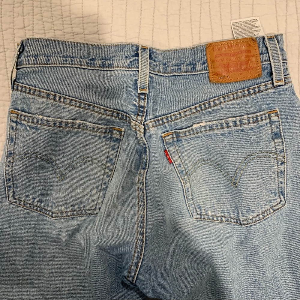 Straight Mid wash Levi Jeans